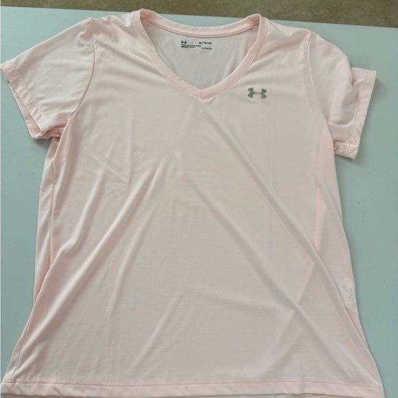 Under Armour Tops - Under Armour Pink Loose Fitted Women’s Athletic Tee Heat Gear